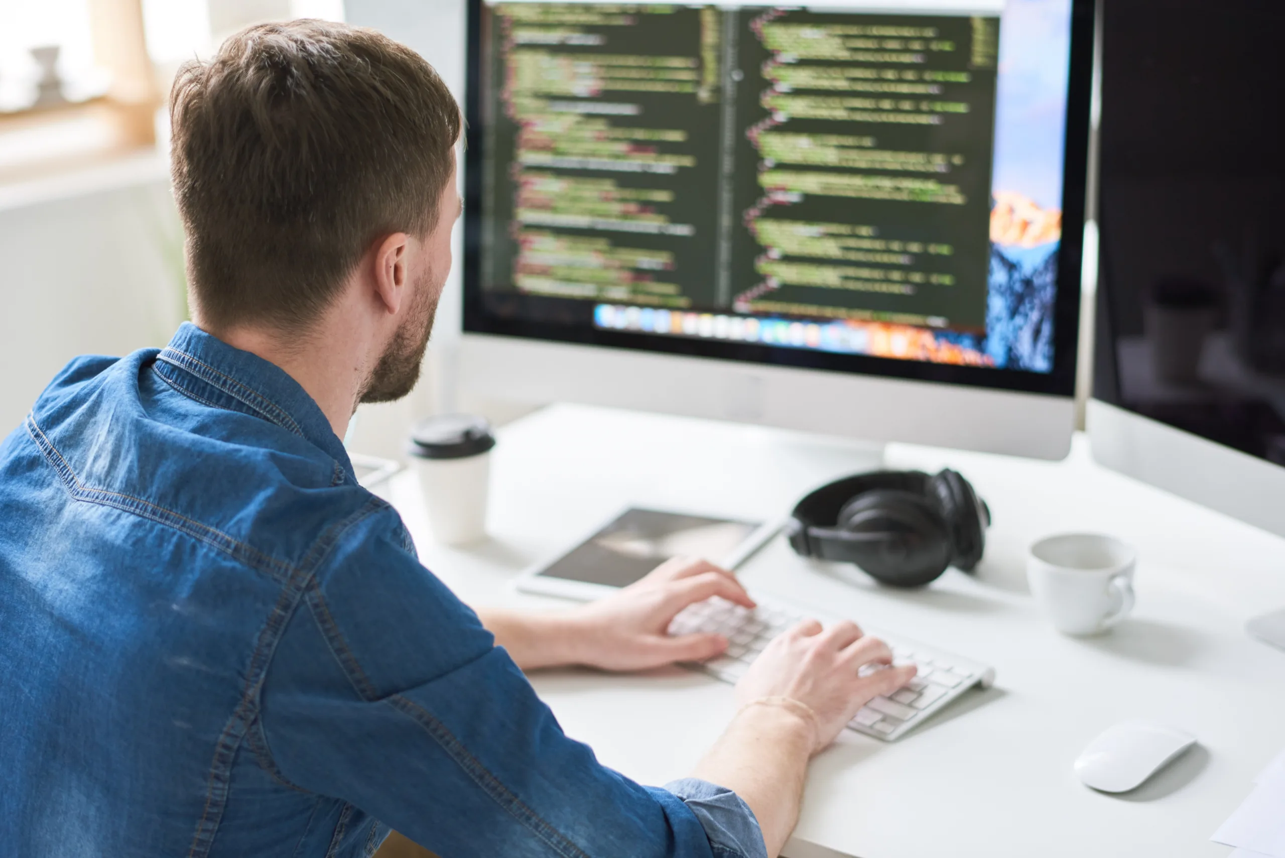 How to Conduct An Effective Tech Interview: Questions to Ask & Checklist