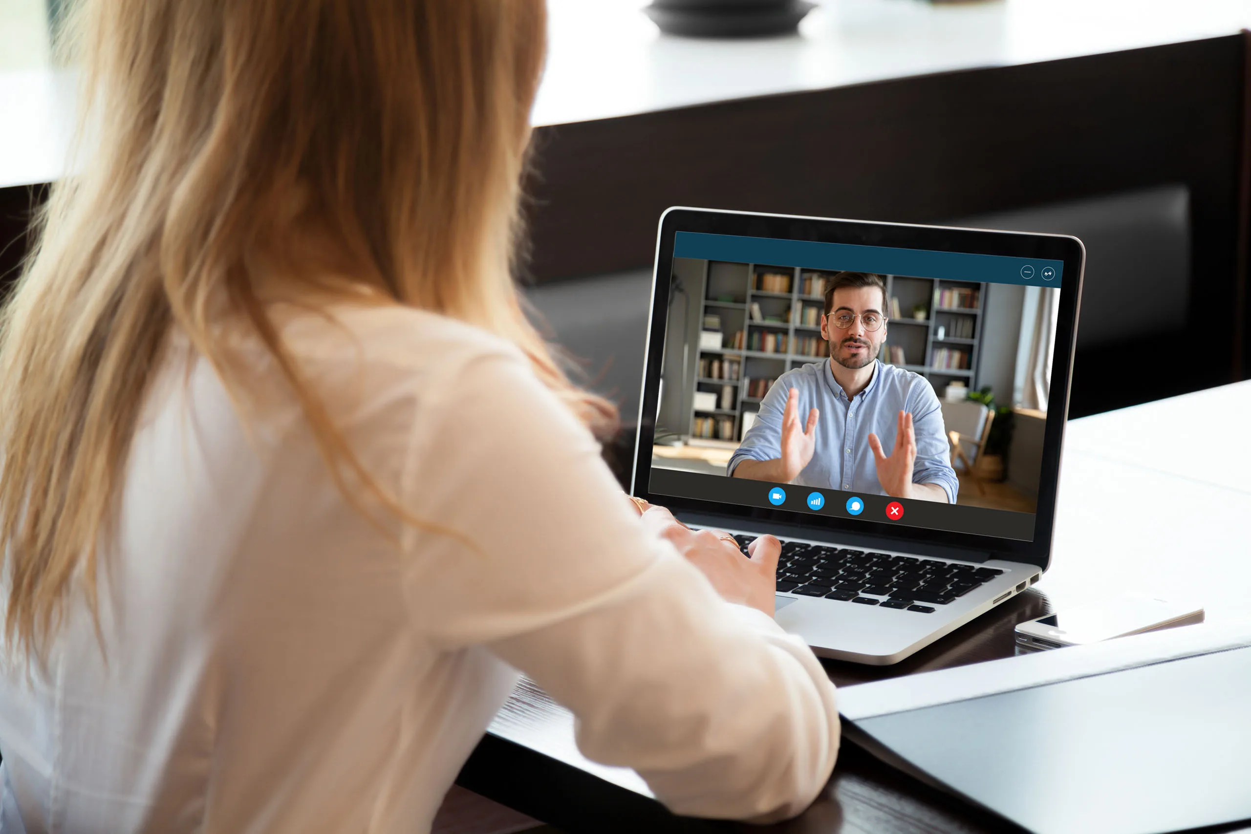 Here are some software engineering questions to ask in your next tech interview.